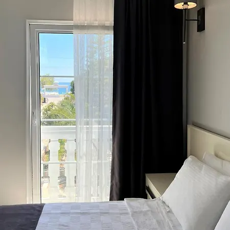 Beyaz Inci * Palamutbuku