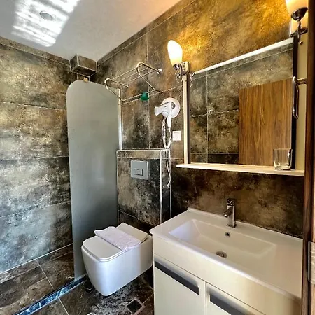 Beyaz Inci מלון *