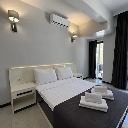 Beyaz Inci Palamutbuku